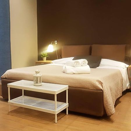 Bed and Breakfast XX Miglia Aeroporto di Catania Fontana Rossa Esterno foto