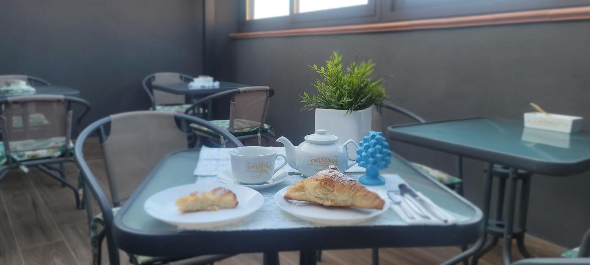 Bed and Breakfast XX Miglia Aeroporto di Catania Fontana Rossa Esterno foto
