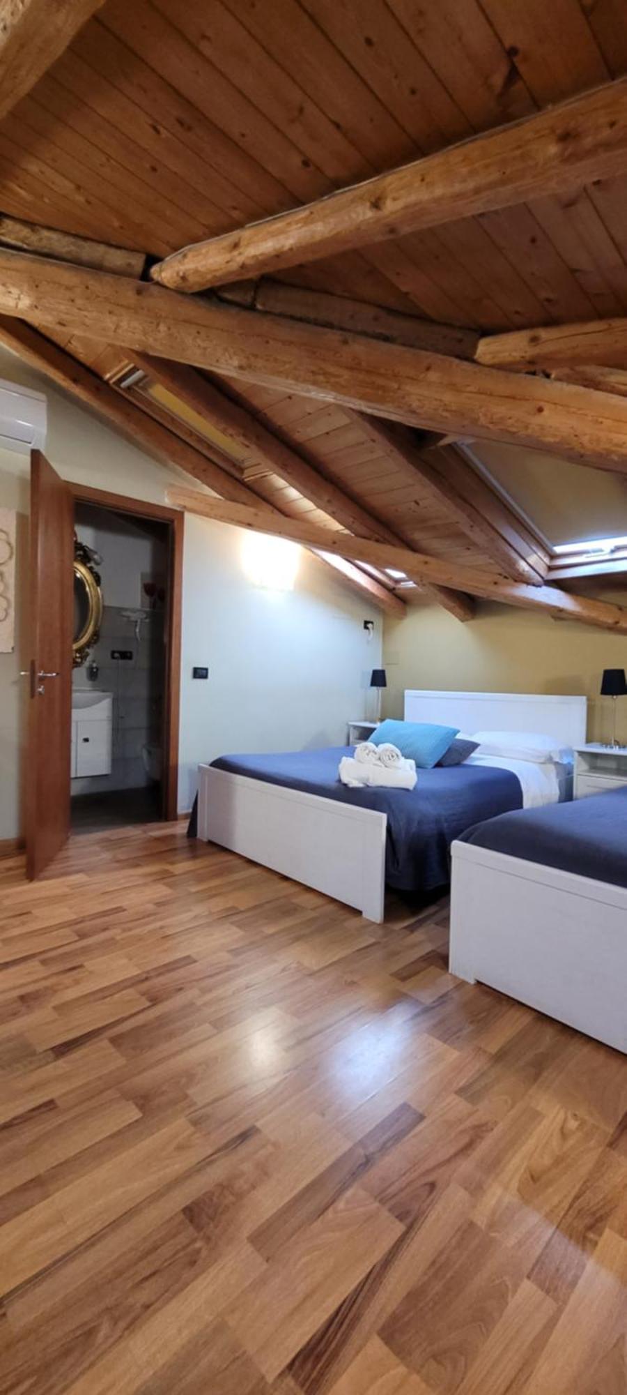 Bed and Breakfast XX Miglia Aeroporto di Catania Fontana Rossa Esterno foto