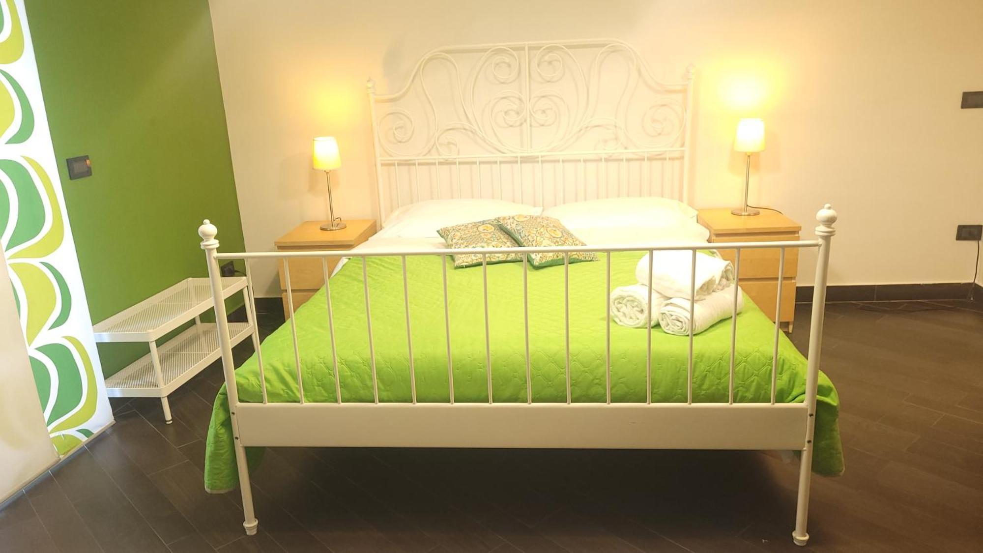 Bed and Breakfast XX Miglia Aeroporto di Catania Fontana Rossa Esterno foto