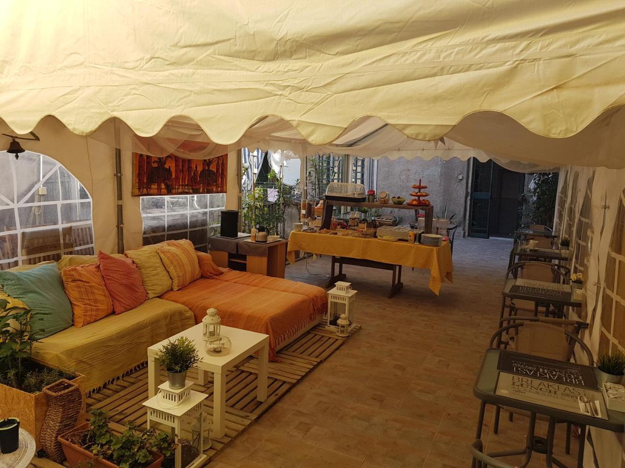 Bed and Breakfast XX Miglia Aeroporto di Catania Fontana Rossa Esterno foto